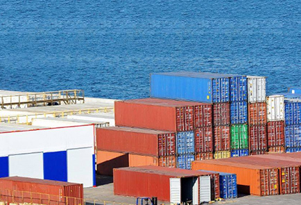 What agency services can international freight forwarder provide?