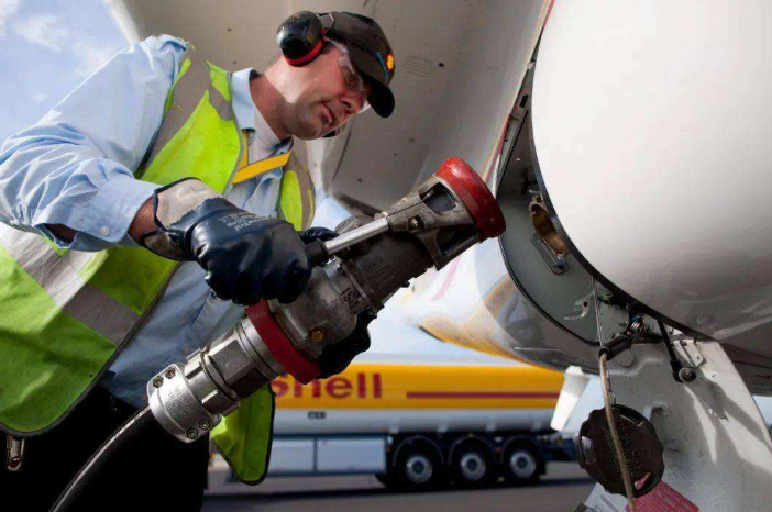 International freight forwarder weathers the storm of rising fuel prices