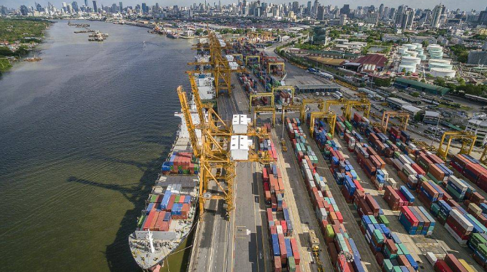 Costs related to customs declaration by international freight forwarder